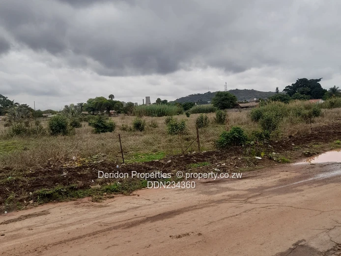 Prime land suitable for commercial use or Flats and Apartments 