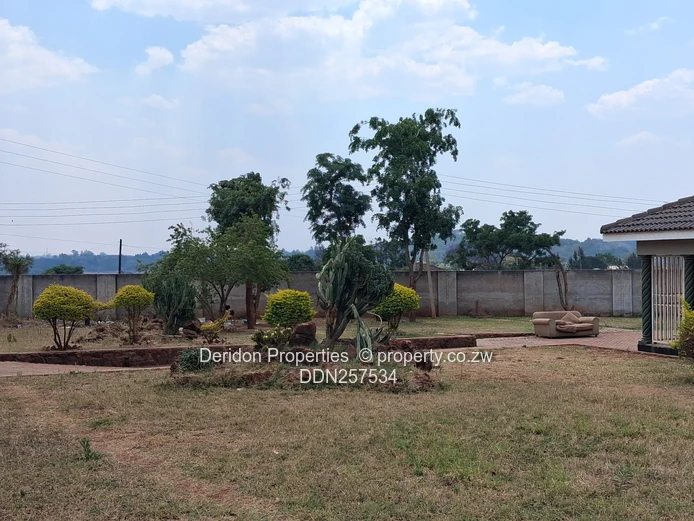 6-Bed Gletwin Park Home — Walled Garden, Double Garage