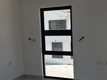 4 Bedroom Garden Flat