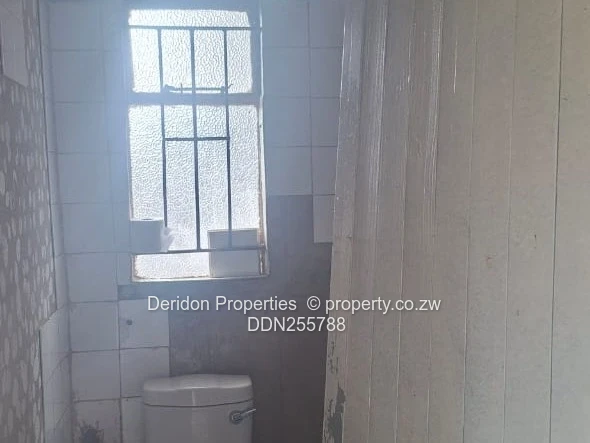 Cozy 3-Bed Home in Budiriro 1