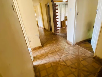6 Bedroom House