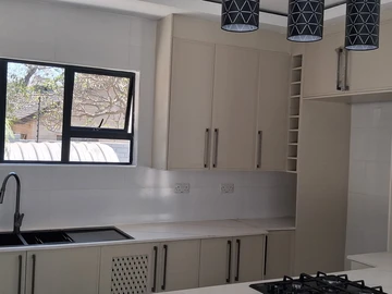 4 Bedroom Garden Flat