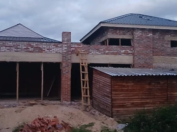 4 Bedroom Garden Flat