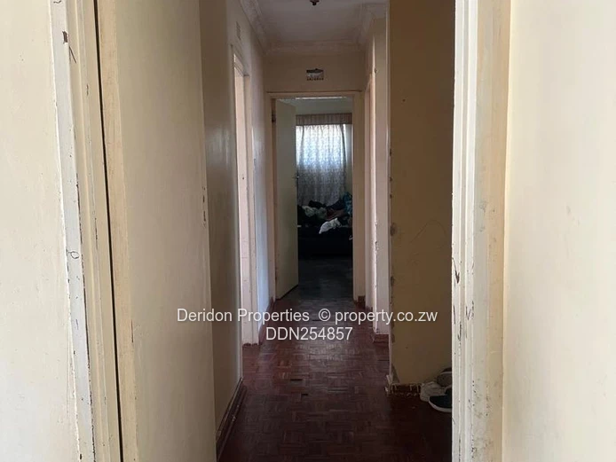 3BR, 2BA Family Home with Spacious Paved Yard in Msasa Park