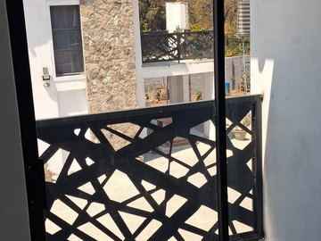 4 Bedroom Garden Flat
