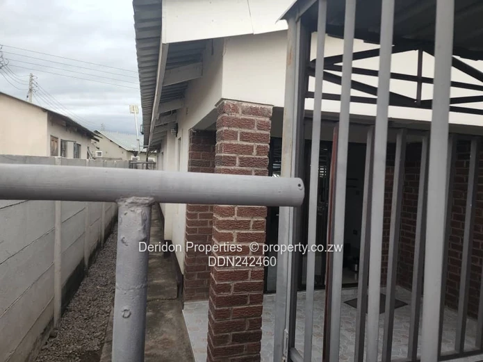 House to Let in Glen Norah