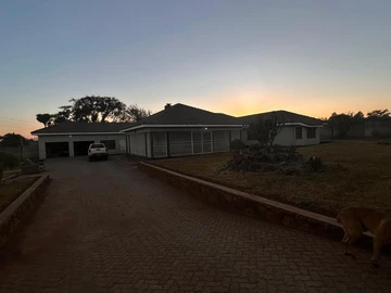 6 Bedroom House