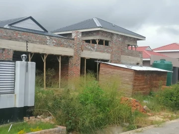 4 Bedroom Garden Flat