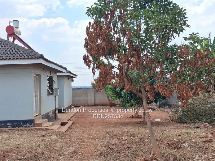 6-Bed Gletwin Park Home — Walled Garden, Double Garage