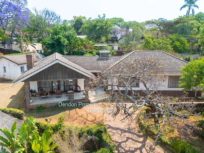 Greystone Park  North: 4-Bed Home on 7,260m², Verandah & Flatlet