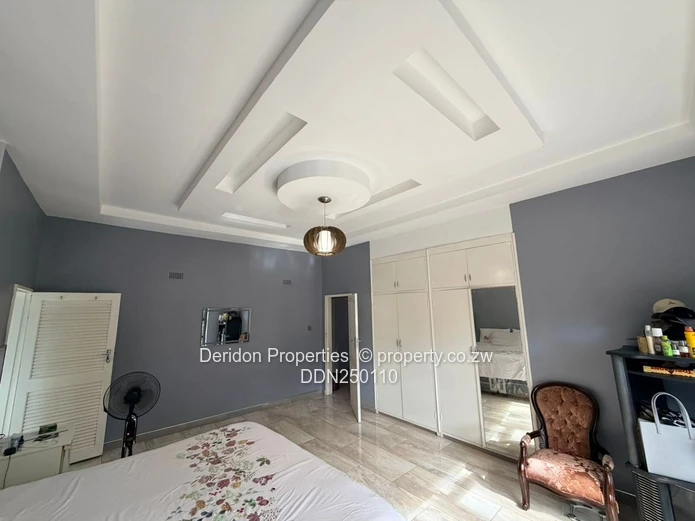 Modern 6-Bed Rolf Valley Home — Pool & Borehole