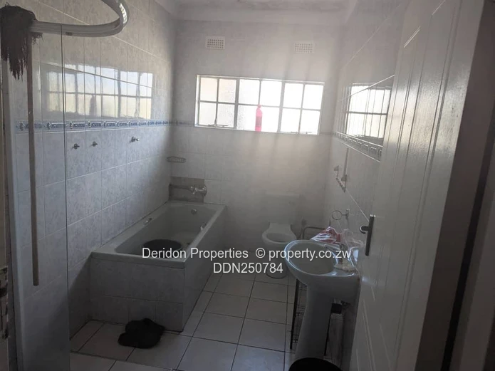 5-Bed Damofalls Home — Gated, Modern Kitchen & Yard (Sole Mandate)