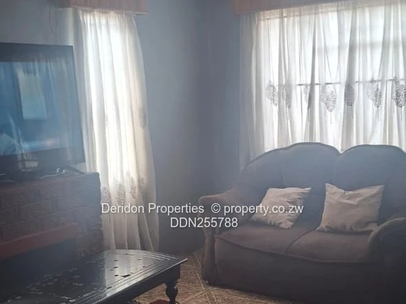 Cozy 3-Bed Home in Budiriro 1