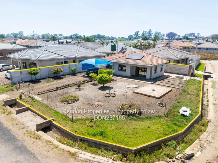 Corner 550m² Stand with Home & Solar in Kutandara