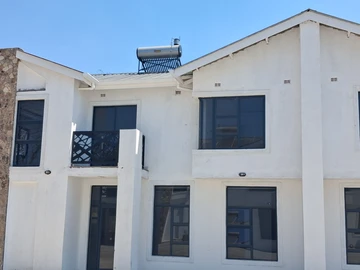 4 Bedroom Garden Flat