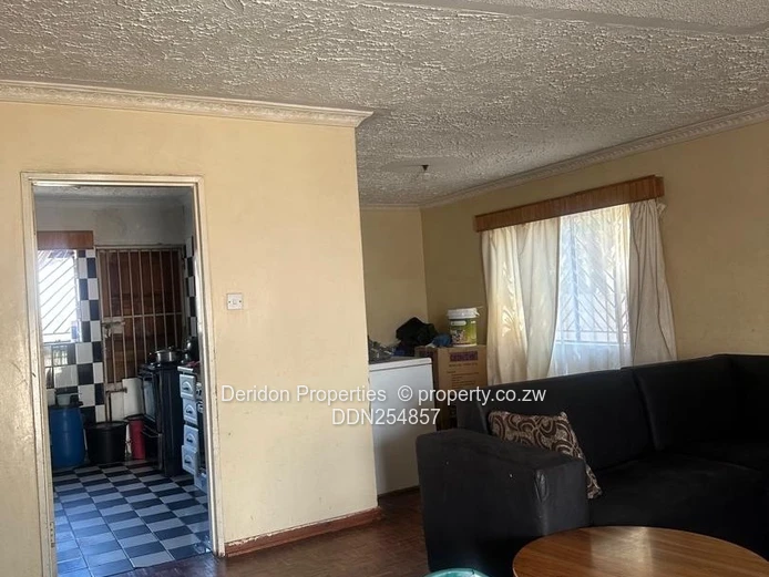 3BR, 2BA Family Home with Spacious Paved Yard in Msasa Park