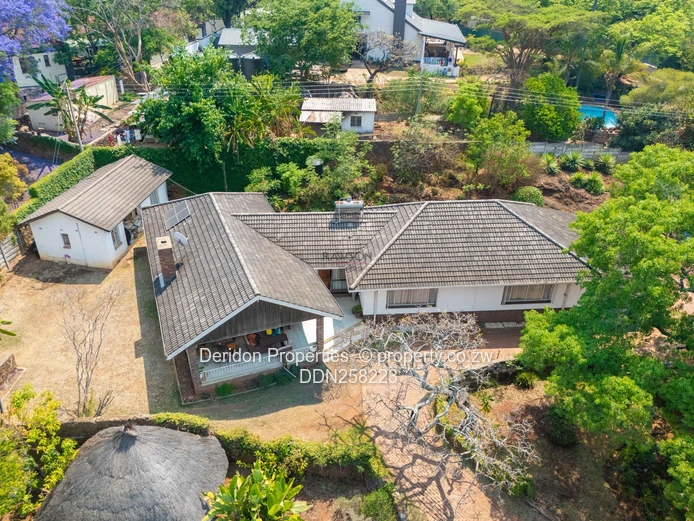 Greystone Park  North: 4-Bed Home on 7,260m², Verandah & Flatlet