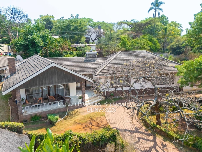 Greystone Park  North: 4-Bed Home on 7,260m², Verandah & Flatlet