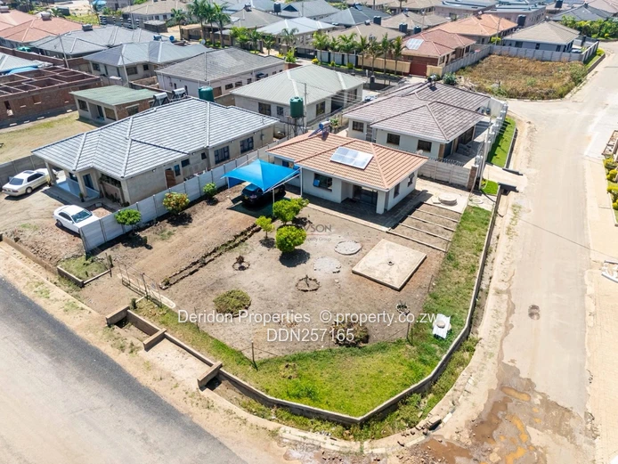 Corner 550m² Stand with Home & Solar in Kutandara