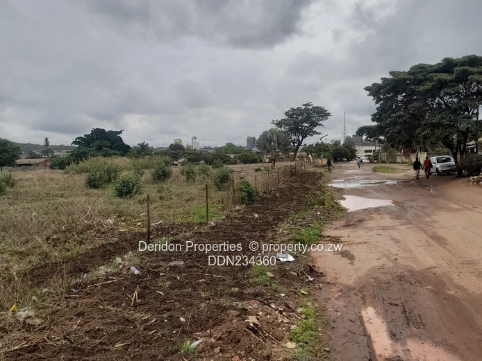 Prime land suitable for commercial use or Flats and Apartments 