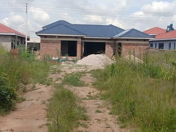 4 Bedroom Garden Flat