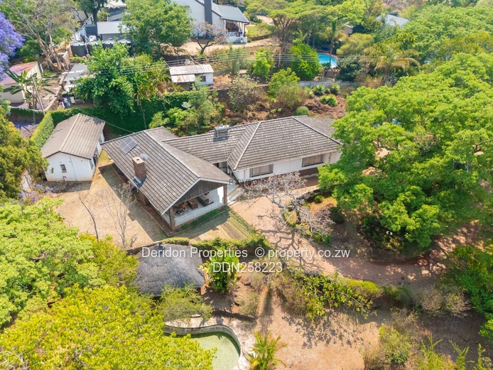 Greystone Park  North: 4-Bed Home on 7,260m², Verandah & Flatlet